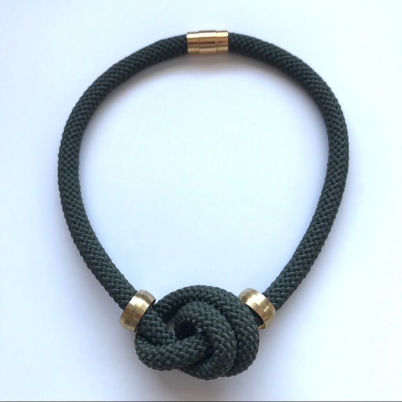 Olive green rope necklace - Multiple ways to wear - Picture 2 of 14